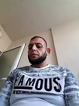 Snapshot of milenski74 chatting on 10/30/25, 11:52 milenski74 online show from 10/30/25, 11:52