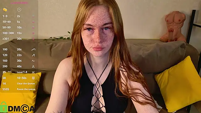 Snapshot of Roxy_Sunnny chatting on 10/24/25, 09:30 Roxy Sunnny online show from 10/24/25, 09:30