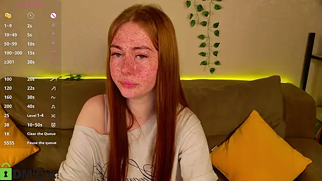 Snapshot of Roxy_Sunnny chatting on 11/12/25, 09:35 Roxy Sunnny online show from 11/12/25, 09:35