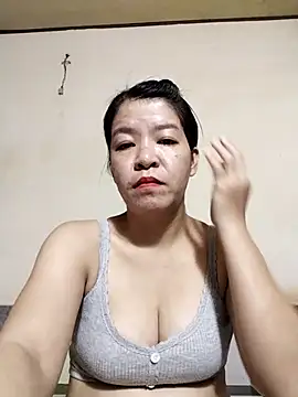 Sexy-sugertits20 online show from 10/12/25, 03:30