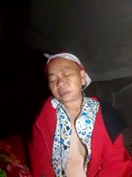 Snapshot of VangLe73 chatting on 10/17/25, 06:21 VangLe73 online show from 10/17/25, 06:21