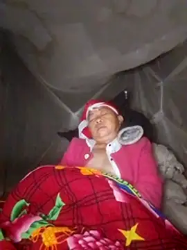 Snapshot of VangLe73 chatting on 11/05/25, 04:10 VangLe73 online show from 11/05/25, 04:10