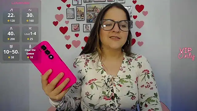 Pregnant Kloe online show from 05/08/26, 01:15
