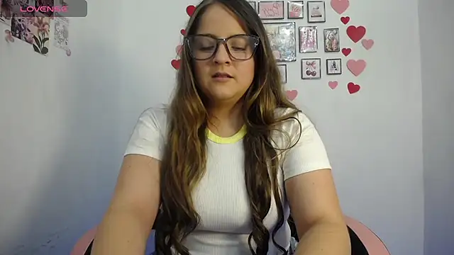 Pregnant Kloe online show from 06/24/26, 07:33