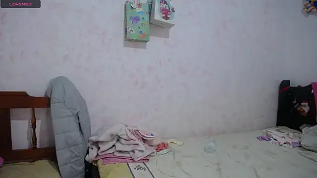 Pregnant Kloe online show from 01/09/26, 11:55