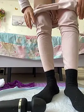 Alicia066 online show from 11/18/25, 04:27