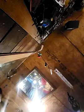 Snapshot of itsus2 chatting on 10/19/25, 04:54 itsus2 online show from 10/19/25, 04:54