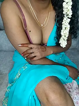 Tamilpallavi online show from 11/15/25, 02:54