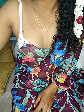 Tamilpallavi online show from 11/22/25, 11:09