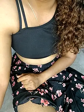 Tamilpallavi online show from 02/19/26, 05:54