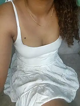 Tamilpallavi online show from 03/25/26, 02:55