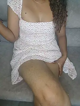 Snapshot of Tamilpallavi chatting on 07/05/26, 02:16 Tamilpallavi online show from 07/05/26, 02:16