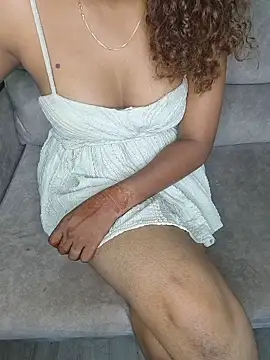 Snapshot of Tamilpallavi chatting on 06/13/26, 12:19 Tamilpallavi online show from 06/13/26, 12:19