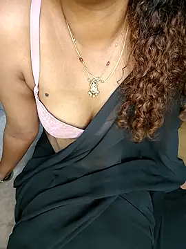 Tamilpallavi online show from 04/30/26, 11:42