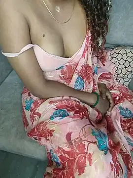 Snapshot of Tamilpallavi chatting on 07/21/26, 09:32 Tamilpallavi online show from 07/21/26, 09:32