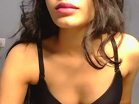 Tanvi Angel online show from 01/18/26, 04:05