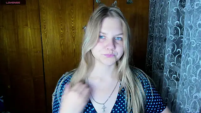 AlinaMors online show from 10/08/25, 05:24