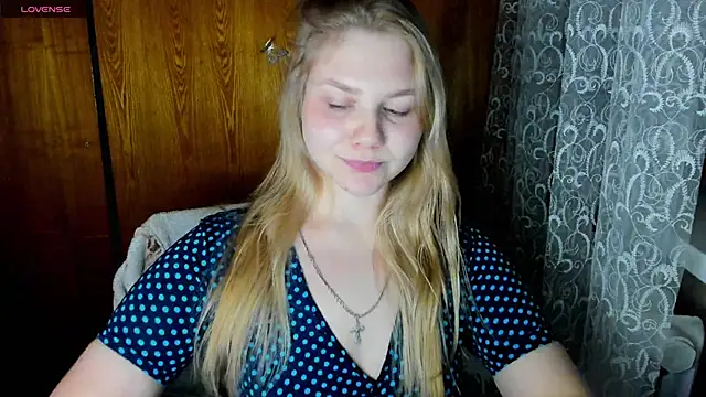 AlinaMors online show from 10/20/25, 09:04