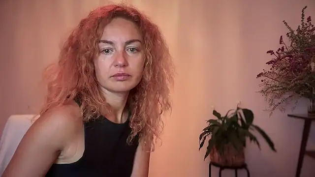 Reddgiirl online show from 10/30/25, 07:00