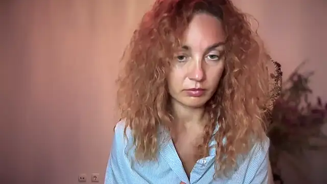 Reddgiirl online show from 10/09/25, 07:14