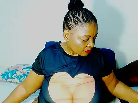Love-Racheal75 online show from 05/03/26, 06:29