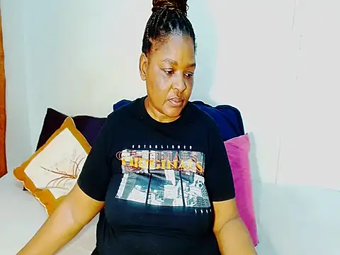 Love-Racheal75 online show from 02/18/26, 11:50