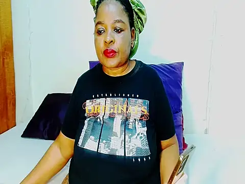 Love-Racheal75 online show from 10/27/25, 08:54