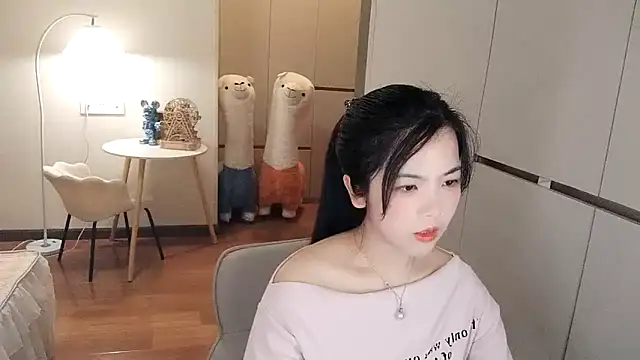 XiaoAnQi online show from 09/28/25, 12:34