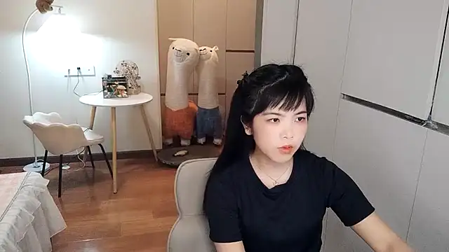 XiaoAnQi online show from 10/21/25, 12:48