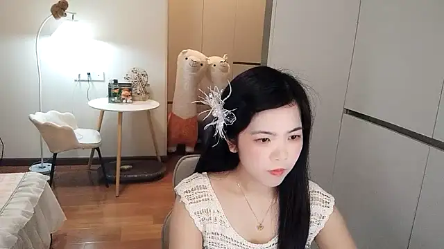 XiaoAnQi online show from 10/24/25, 01:54