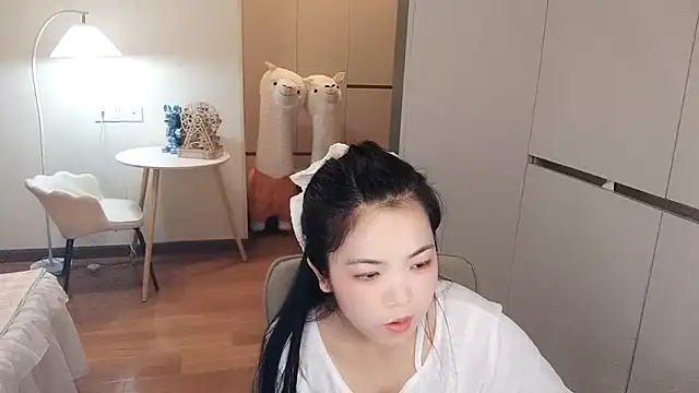 XiaoAnQi online show from 09/20/25, 12:10