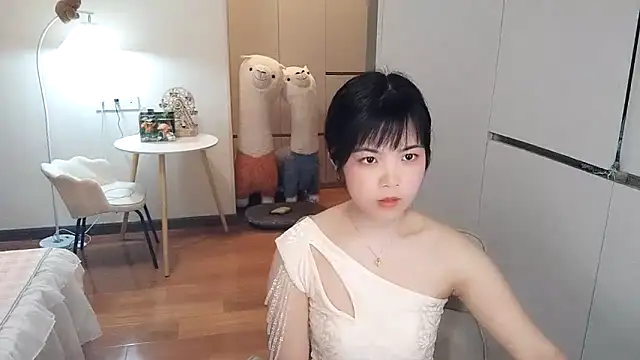 XiaoAnQi online show from 10/19/25, 12:52