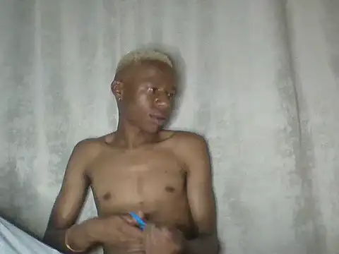 Snapshot of bhutimjongeni chatting on 09/23/25, 04:25 bhutimjongeni online show from 09/23/25, 04:25