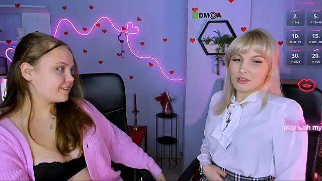 Snapshot of keri_ti chatting on 04/12/26, 09:18 keri ti online show from 04/12/26, 09:18