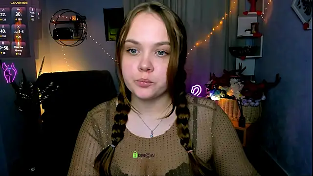 Snapshot of keri_ti chatting on 03/19/26, 08:31 keri ti online show from 03/19/26, 08:31