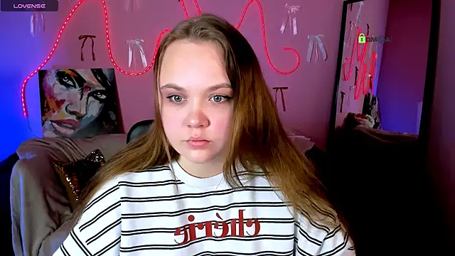 Snapshot of keri_ti chatting on 03/23/26, 08:19 keri ti online show from 03/23/26, 08:19