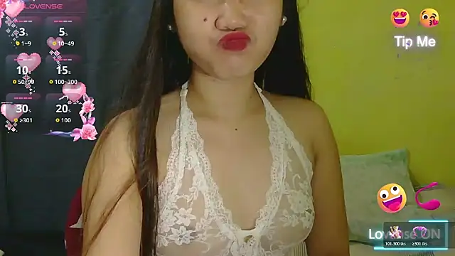 Snapshot of HornyAsian4uxx chatting on 04/17/26, 02:09 HornyAsian4uxx online show from 04/17/26, 02:09