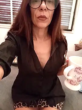 Snapshot of Esmeralda_passion chatting on 09/16/25, 11:33 Esmeralda passion online show from 09/16/25, 11:33