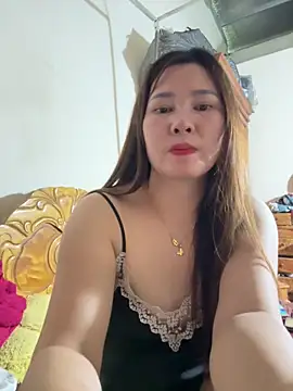 Snapshot of Moan_Mary chatting on 09/18/25, 01:08 Moan Mary online show from 09/18/25, 01:08