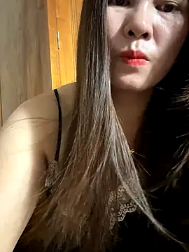 Snapshot of Moan_Mary chatting on 09/17/25, 01:02 Moan Mary online show from 09/17/25, 01:02