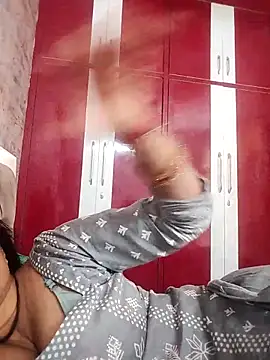 Snapshot of Soniya_Roy chatting on 04/15/26, 06:30 Soniya Roy online show from 04/15/26, 06:30
