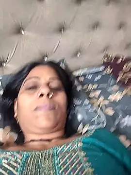 Snapshot of Soniya_Roy chatting on 04/13/26, 01:26 Soniya Roy online show from 04/13/26, 01:26