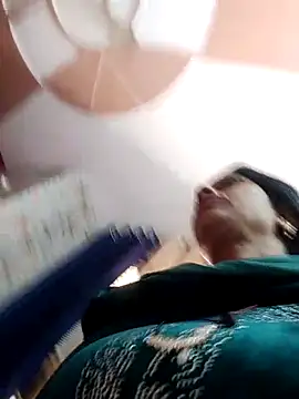 Soniya Roy online show from 11/24/25, 07:08