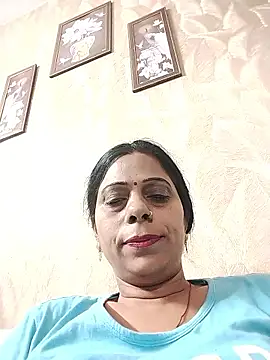 Snapshot of Soniya_Roy chatting on 06/17/26, 08:25 Soniya Roy online show from 06/17/26, 08:25