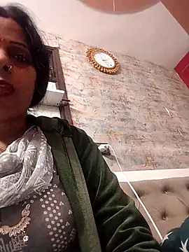 Soniya Roy online show from 12/15/25, 08:53