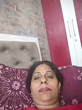 Snapshot of Soniya_Roy chatting on 07/04/26, 02:21 Soniya Roy online show from 07/04/26, 02:21