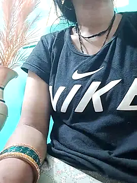 Snapshot of Soniya_Roy chatting on 03/08/26, 02:04 Soniya Roy online show from 03/08/26, 02:04