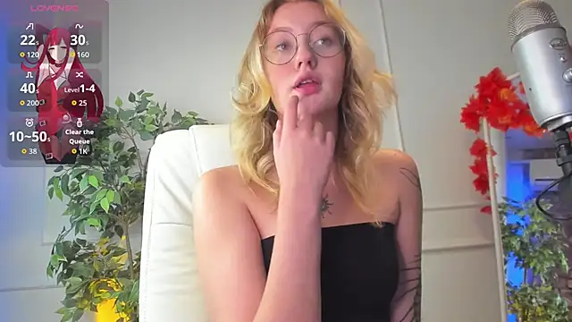Snapshot of Nerissa_xo chatting on 09/26/25, 08:59 Nerissa xo online show from 09/26/25, 08:59