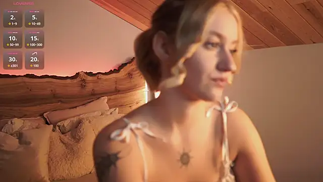 Snapshot of Nerissa_xo chatting on 11/14/25, 08:12 Nerissa xo online show from 11/14/25, 08:12