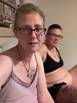 Curvy-Jinx online show from 12/04/25, 09:58